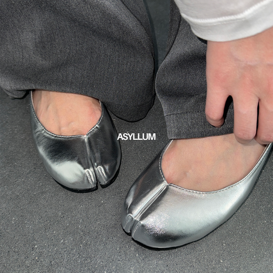 Mina Tabi Flats