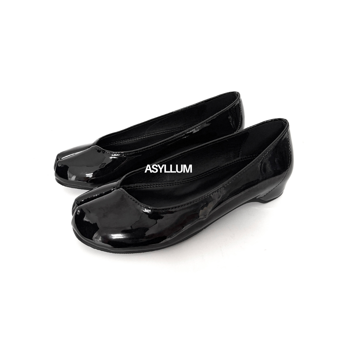 Mina Tabi Flats