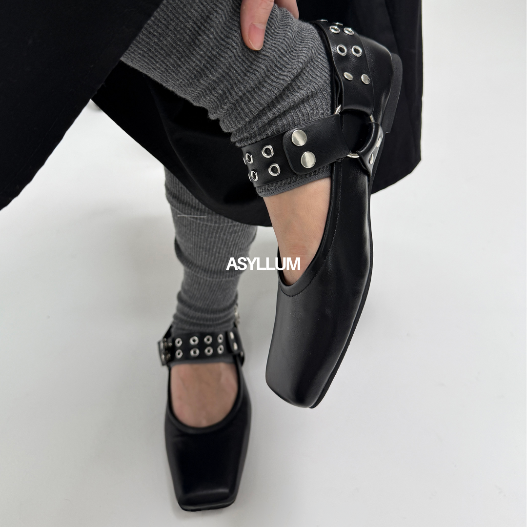 Gia Hardware Flats-6