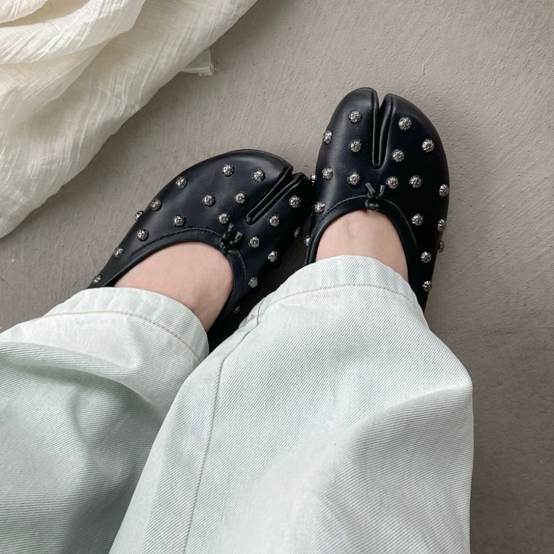 Serena Hardware Tabi Flats-6