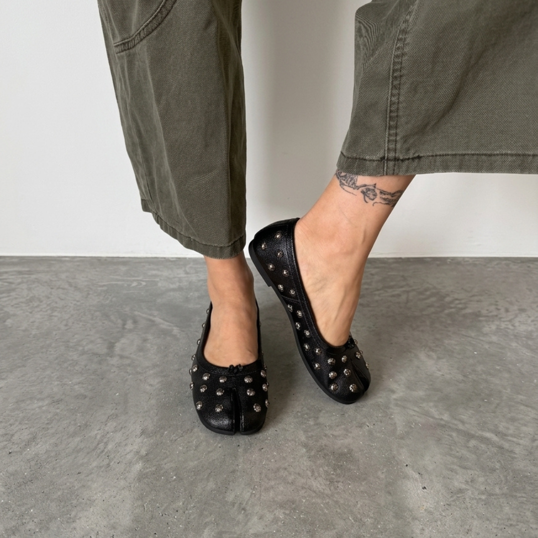 Serena Hardware Tabi Flats-4