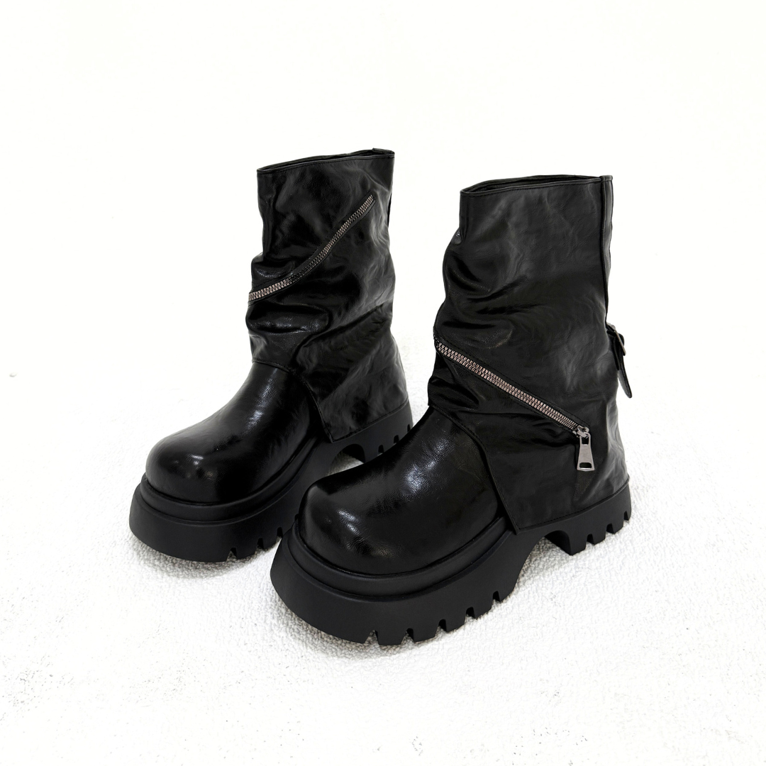 Nola Hyperlug Boots