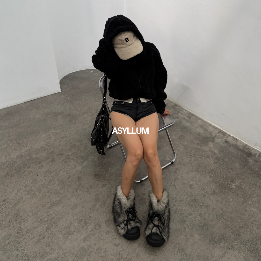 Rhea Arctic Furry Boots-17