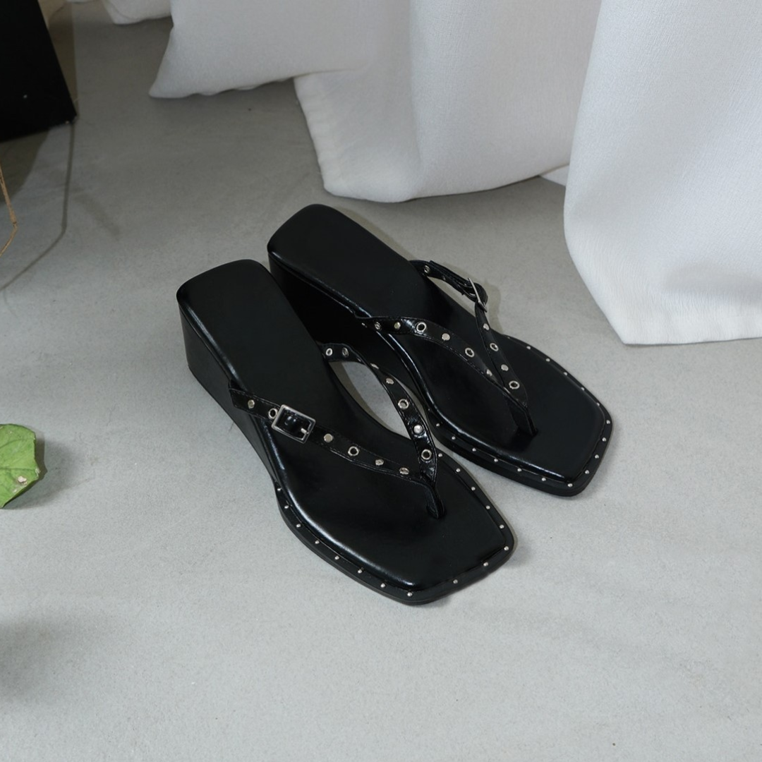 Maris Thong Sandals-8