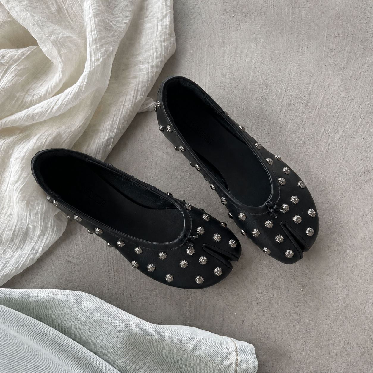 Serena Hardware Tabi Flats-11