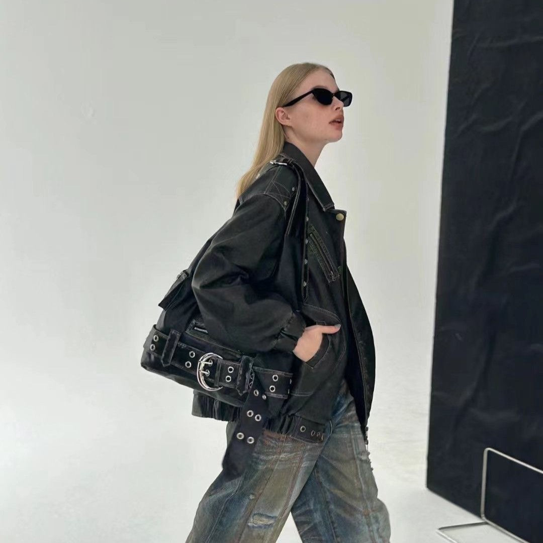 y2k shoulder bag streetwear styling